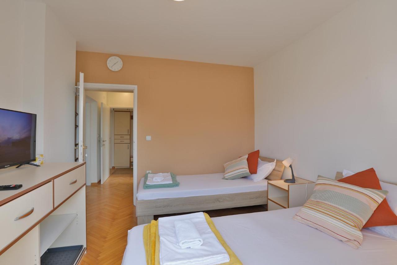 Aviator Apartments & Rooms Nikola Tesla Airport Belgrade Surčin Exterior foto